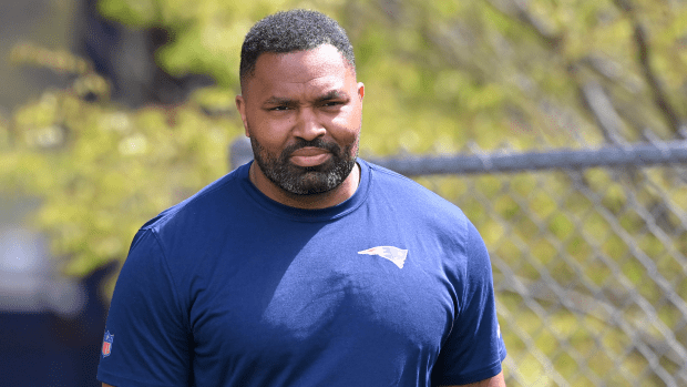 Vols legend Jerod Mayo is already dealing with a mini controversy as