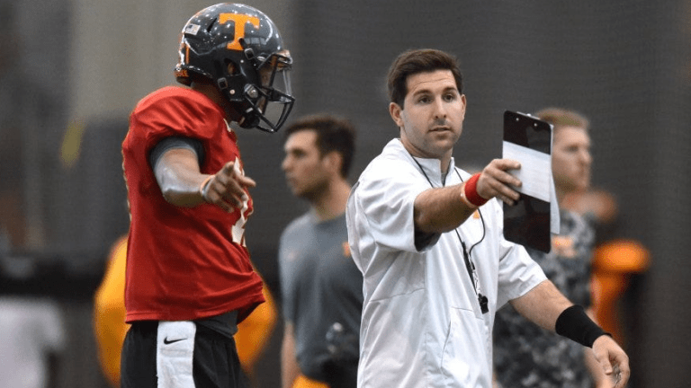 Former Tennessee Vols assistant could move into playcalling role for Alabama after Crimson Tide loses OC - A to Z Sports