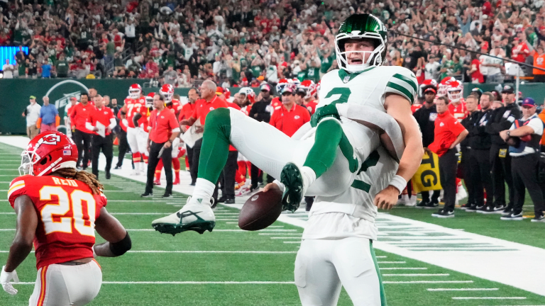 Jets QB Zach Wilson did something against Patrick Mahomes that no