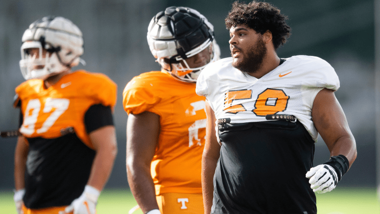 The Bears drafted Vols' Darnell Wright over Georgia's Jalen Carter because  of a workout that was cut short - A to Z Sports