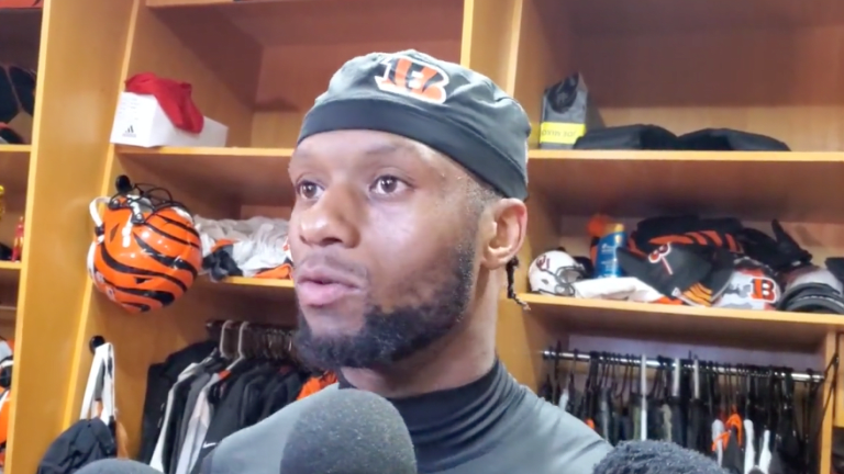 Bengals' Mixon boycotts speaking to specific reporters