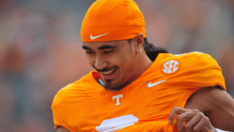 How To Correctly Pronounce Tennessee Vols QB Nico Iamaleava's Last Name