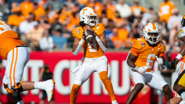 Tennessee QB Nico Iamaleava receives some love from NBA superstar