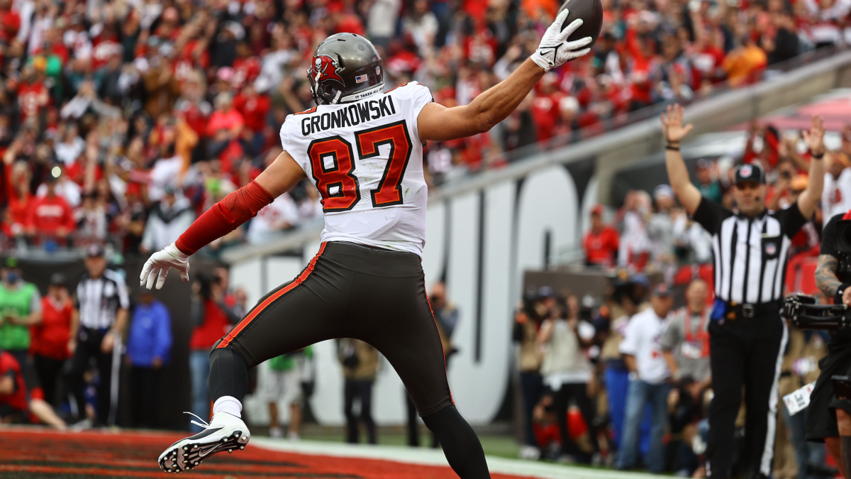 The Athletic predicts Cincinnati Bengals will sign Rob Gronkowski this  offseason - A to Z Sports