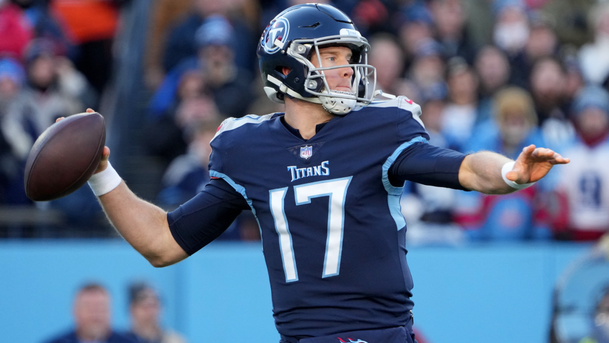 January 9, 2022: Tennessee Titans quarterback Ryan Tannehill (17