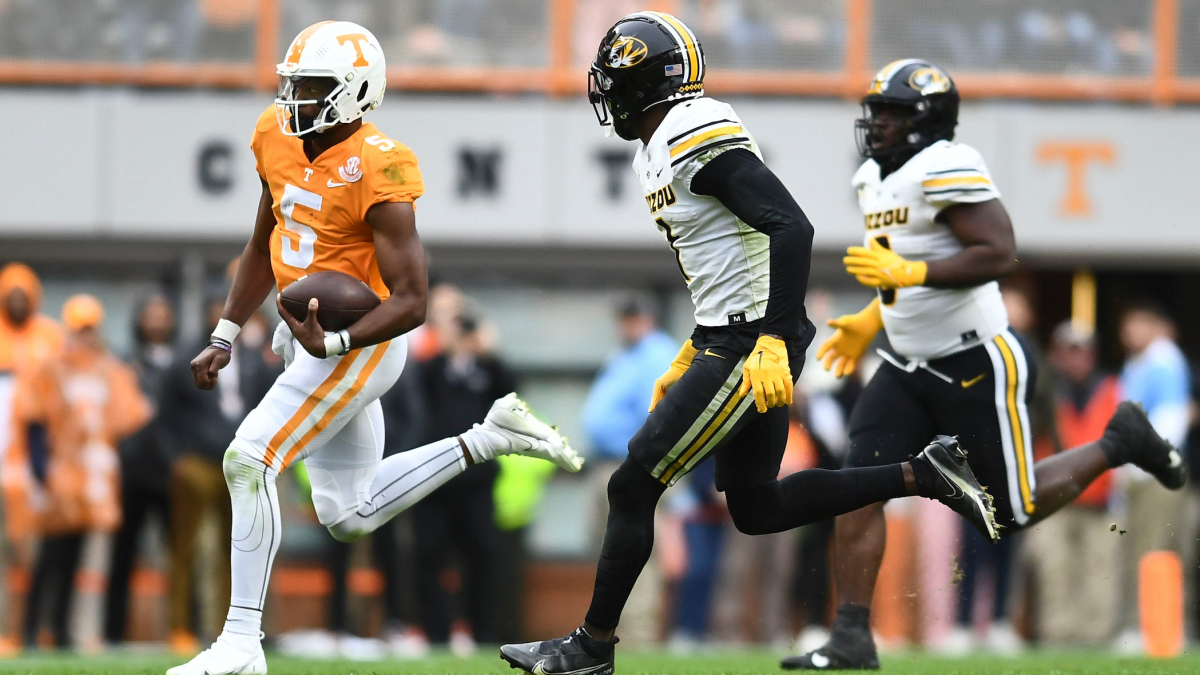 Tennessee's Hendon Hooker, Joe Milton have cooked up a college football  anomaly - The Athletic