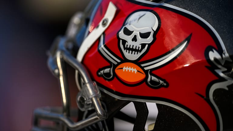 Tampa bay buccaneers clearance ring of honor members