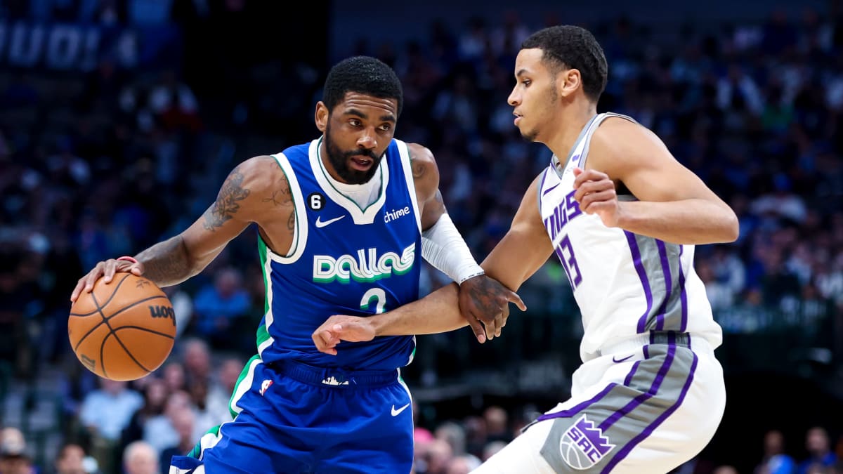 Kyrie irving cheap 4 pitch blue