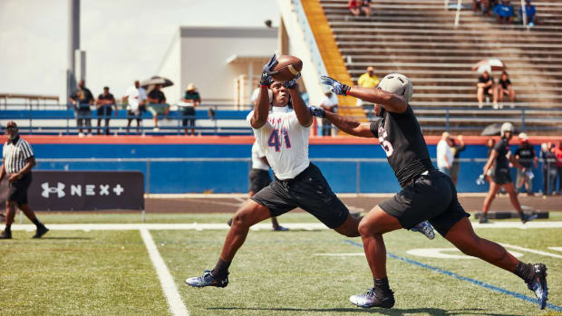 Under armour football camps outlet