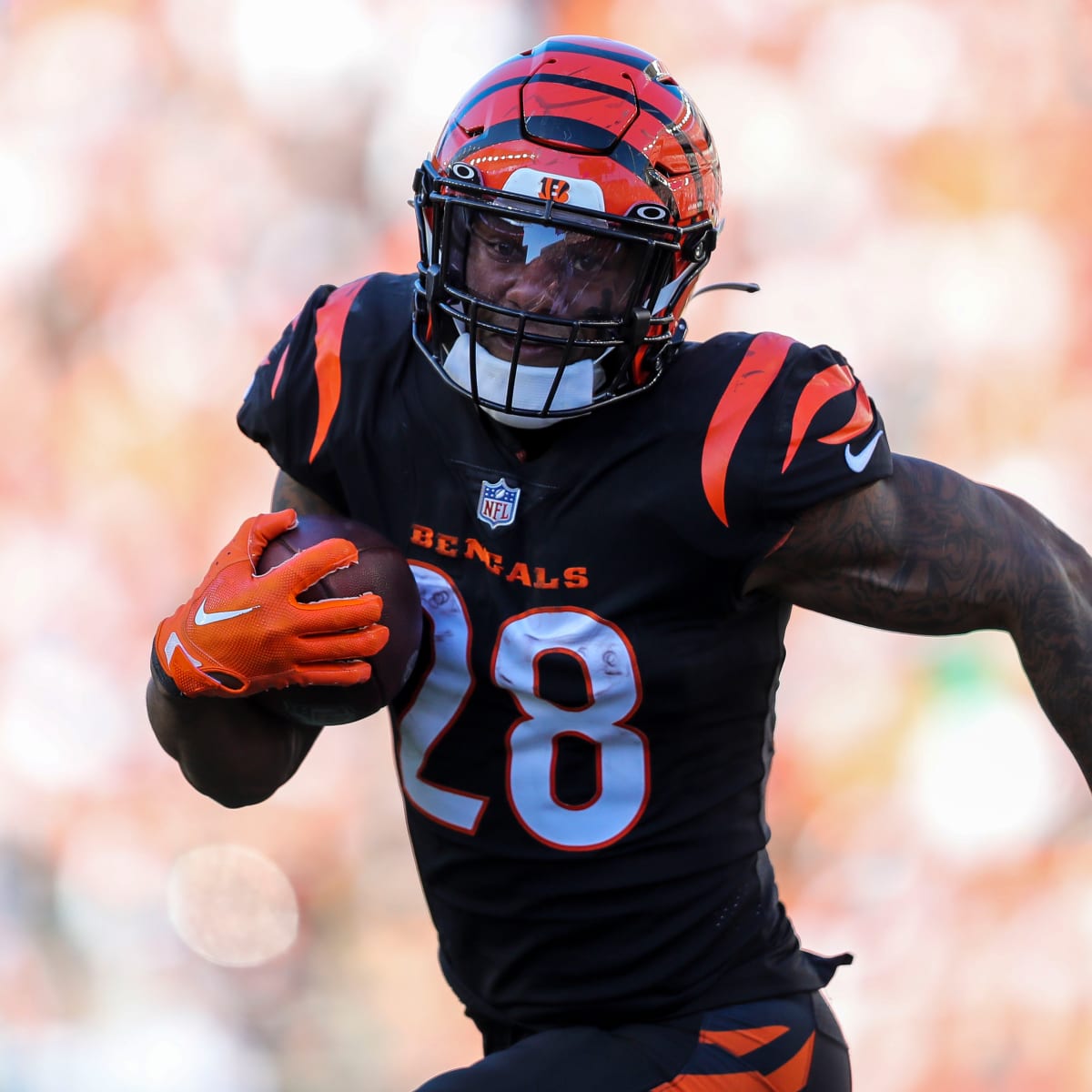 Bengals draft strategy: RB is not focal point, but Joe Mixon's contract  lingers - The Athletic