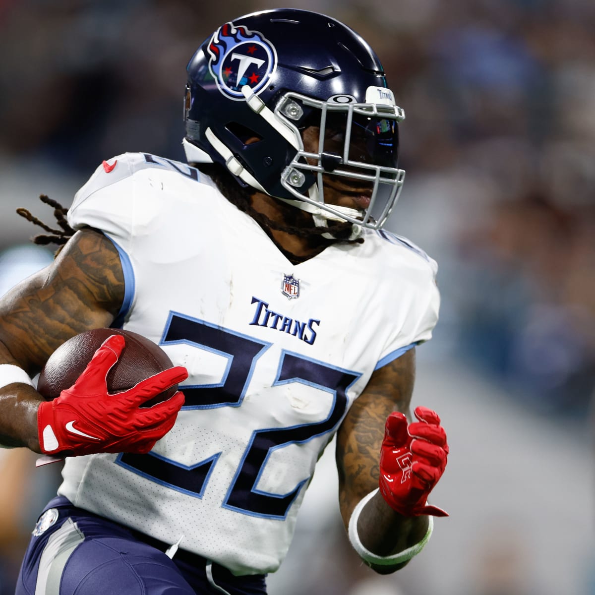 Report: Titans' Derrick Henry becomes highest-paid RB in NFL