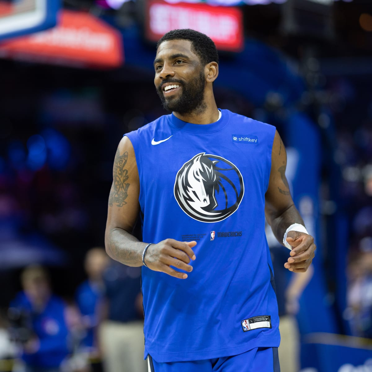 The Luka Dončić-Kyrie Irving experiment is not working in Dallas - Sports  Illustrated
