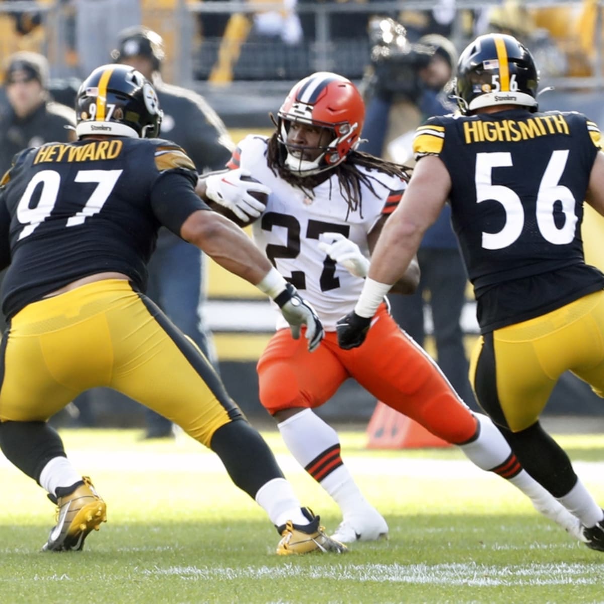 Is Kareem Hunt playing tonight vs. the Steelers? Latest injury news on  Browns RB