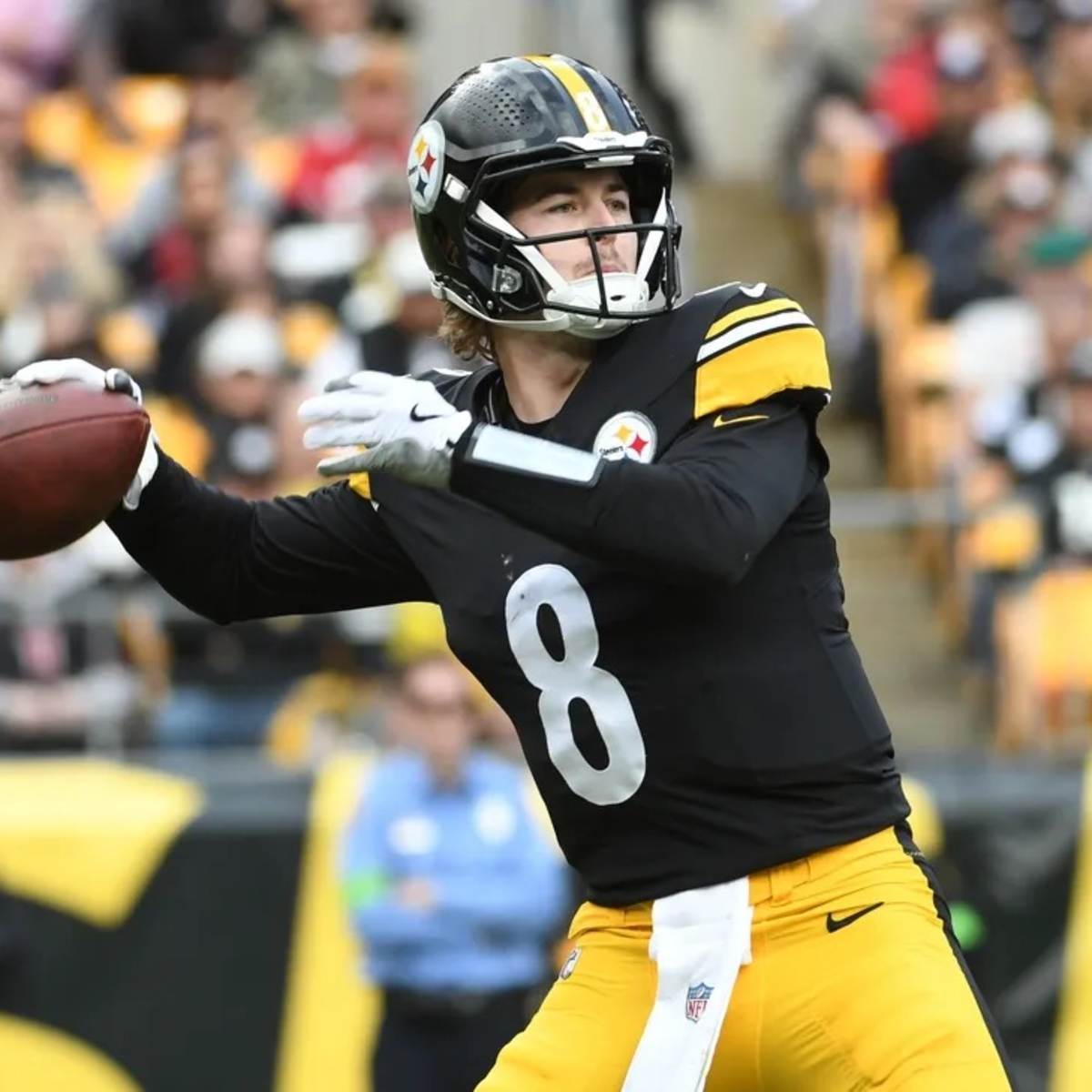 Philadelphia Eagles trading for Pittsburgh Steelers QB Kenny Pickett -