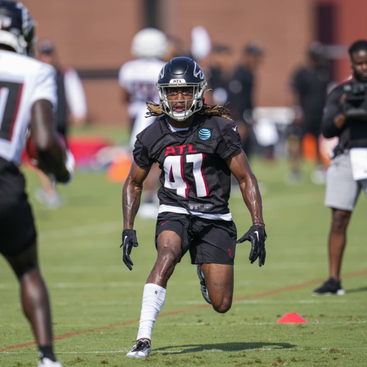 Former Pirates Lukas Denis and Barry Wesley Added to Atlanta Falcons 90 Man  Roster - Massachusetts Pirates