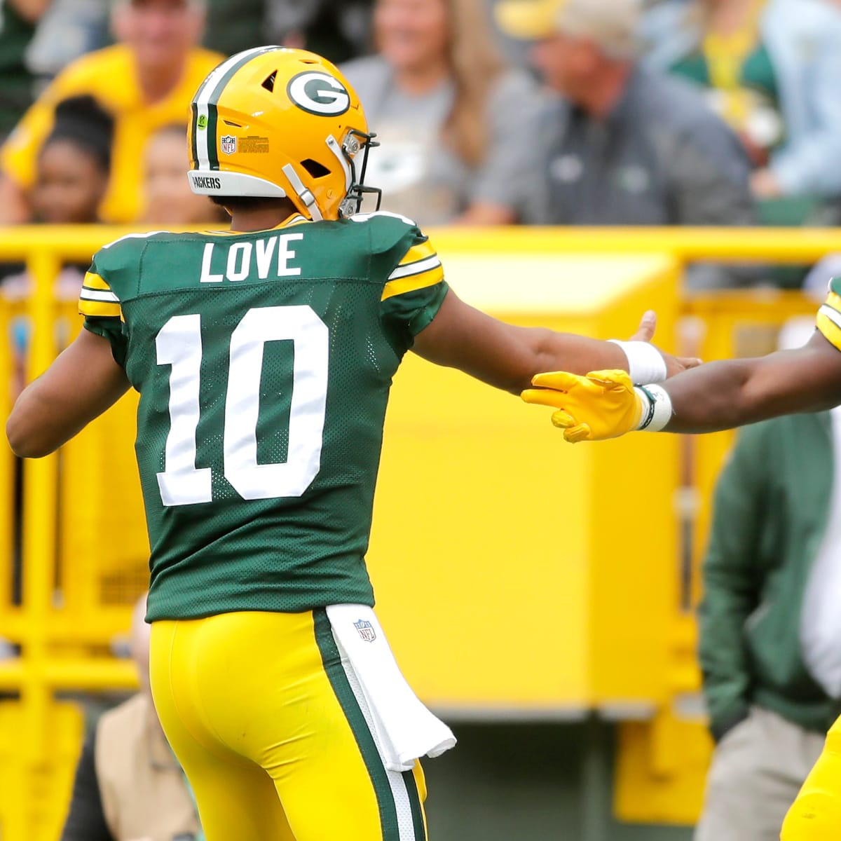 Green Bay Packers officially reduce roster to 53 players