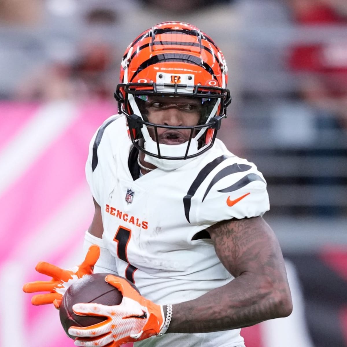 Ja'Marr Chase joins Bengals' top 3 in single-season receiving yardage