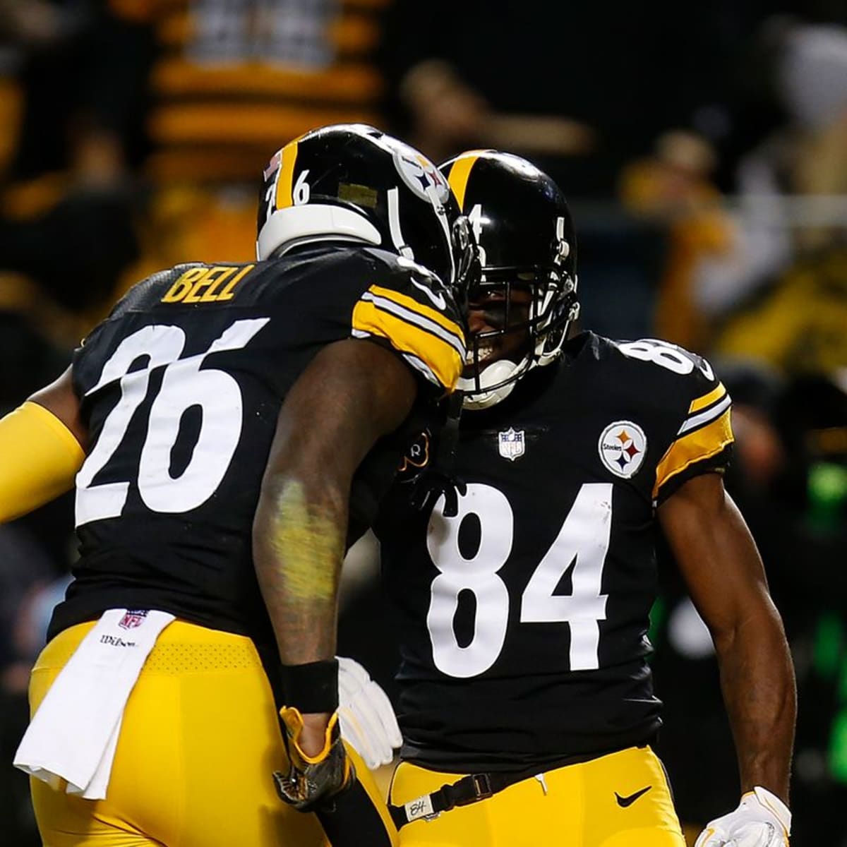 Ex-Steelers star Antonio Brown pitches reunion with Pittsburgh in