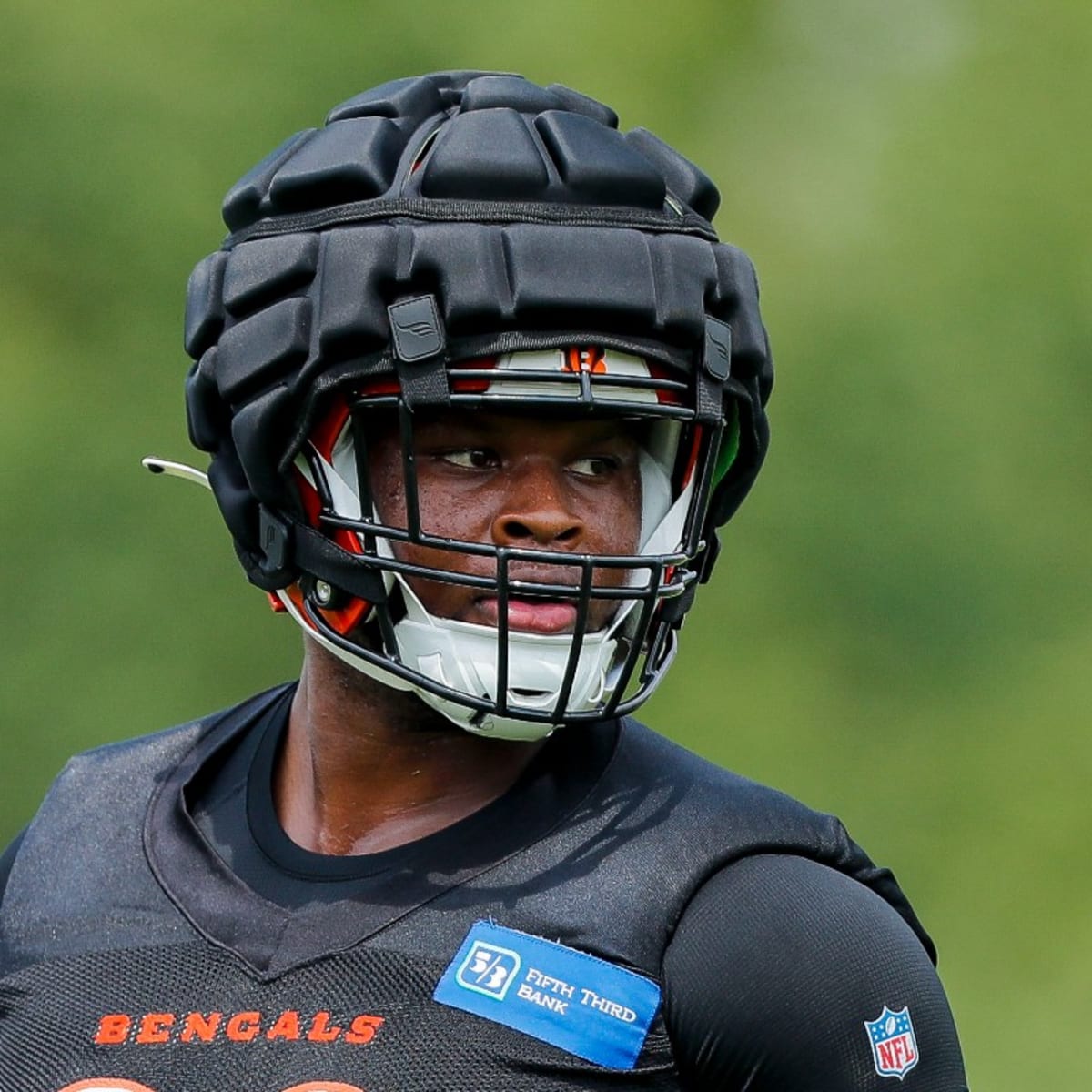 Bengals rookie Myles Murphy returns to practice with a bang