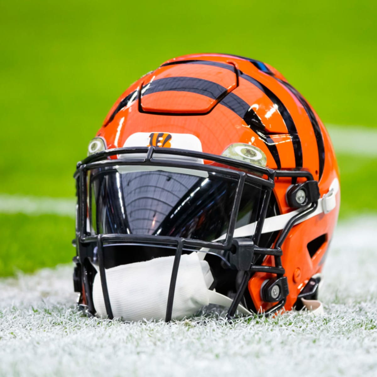 Bengals win first playoff game in 30+ years