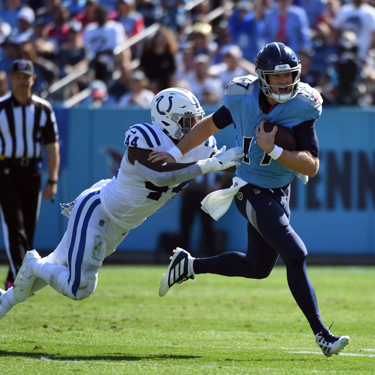 Titans QB Ryan Tannehill in walking boot after beating Colts