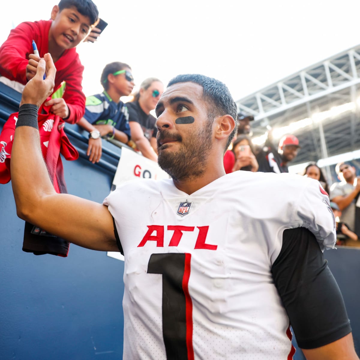 Desmond Ridder to take over as Falcons' starting quarterback; Atlanta to  bench Marcus Mariota