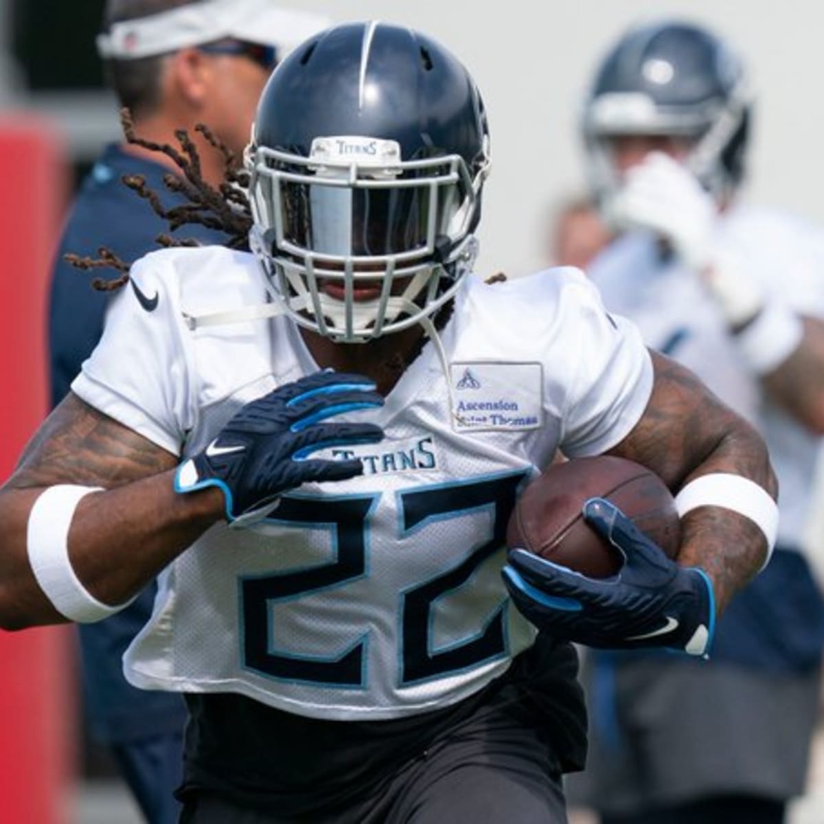 Watch: Titans' Derrick Henry returns to practice, looks 'very good'