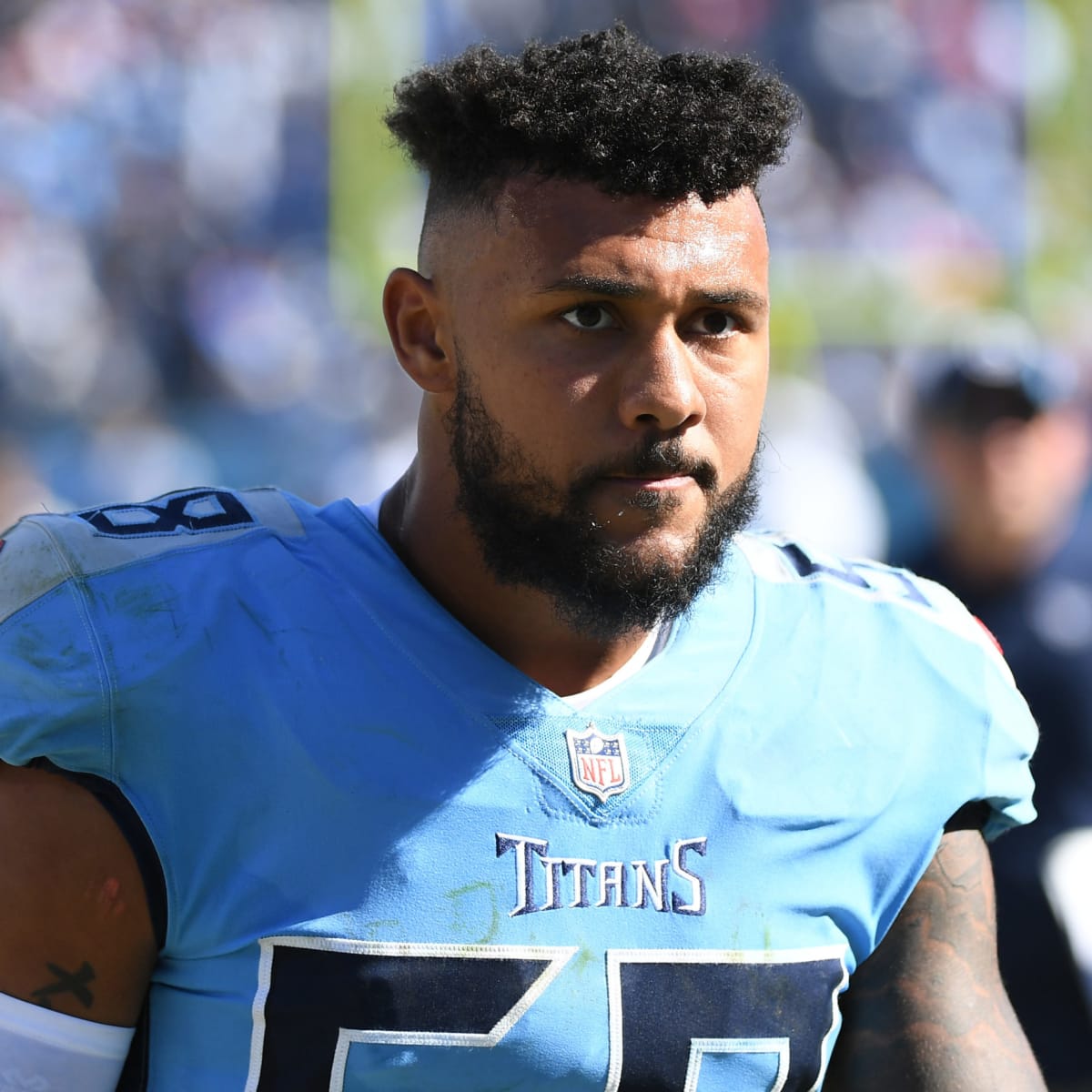 Titans Pro Bowl linebacker Harold Landry tears ACL