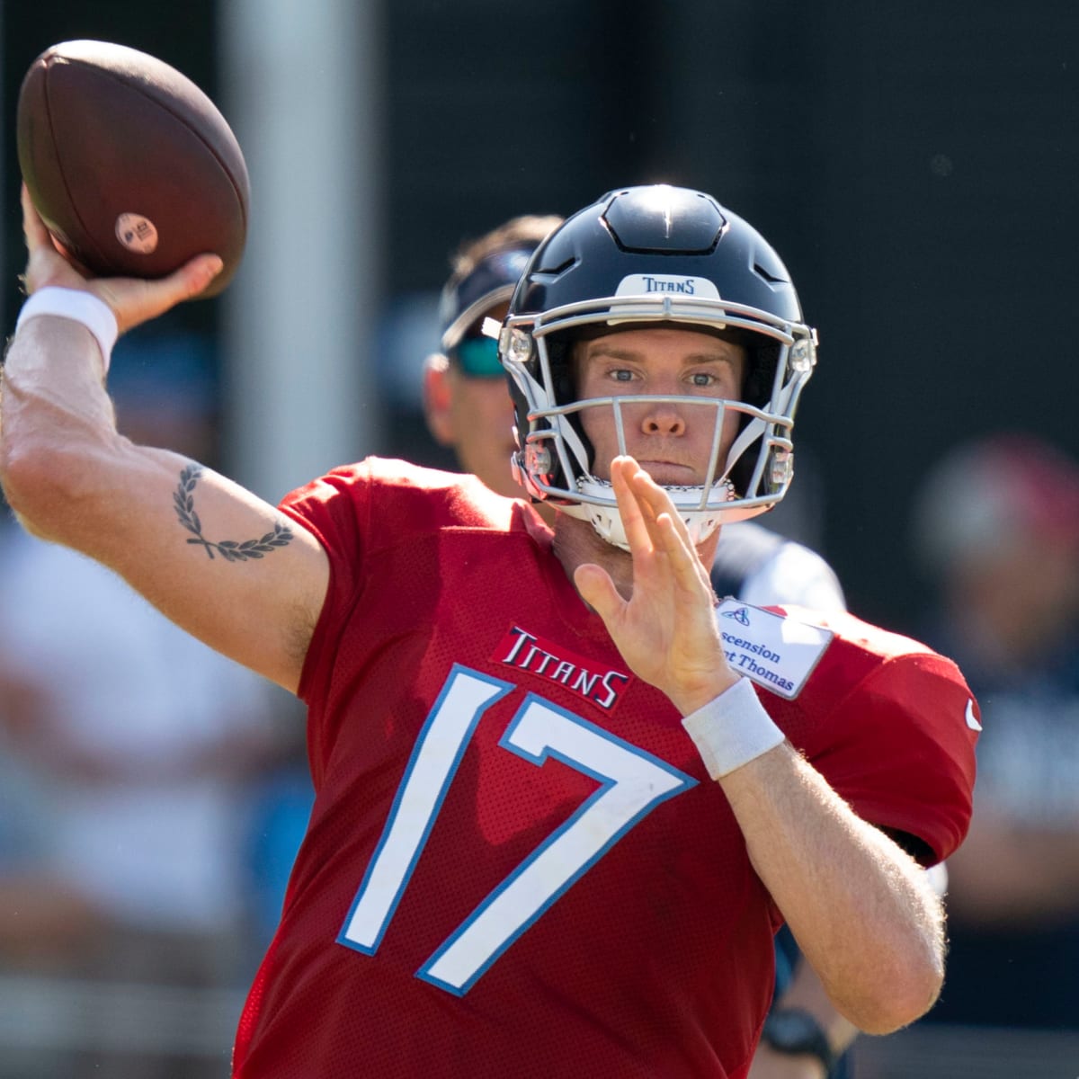 Titans, Ryan Tannehill working on offense in training camp - The