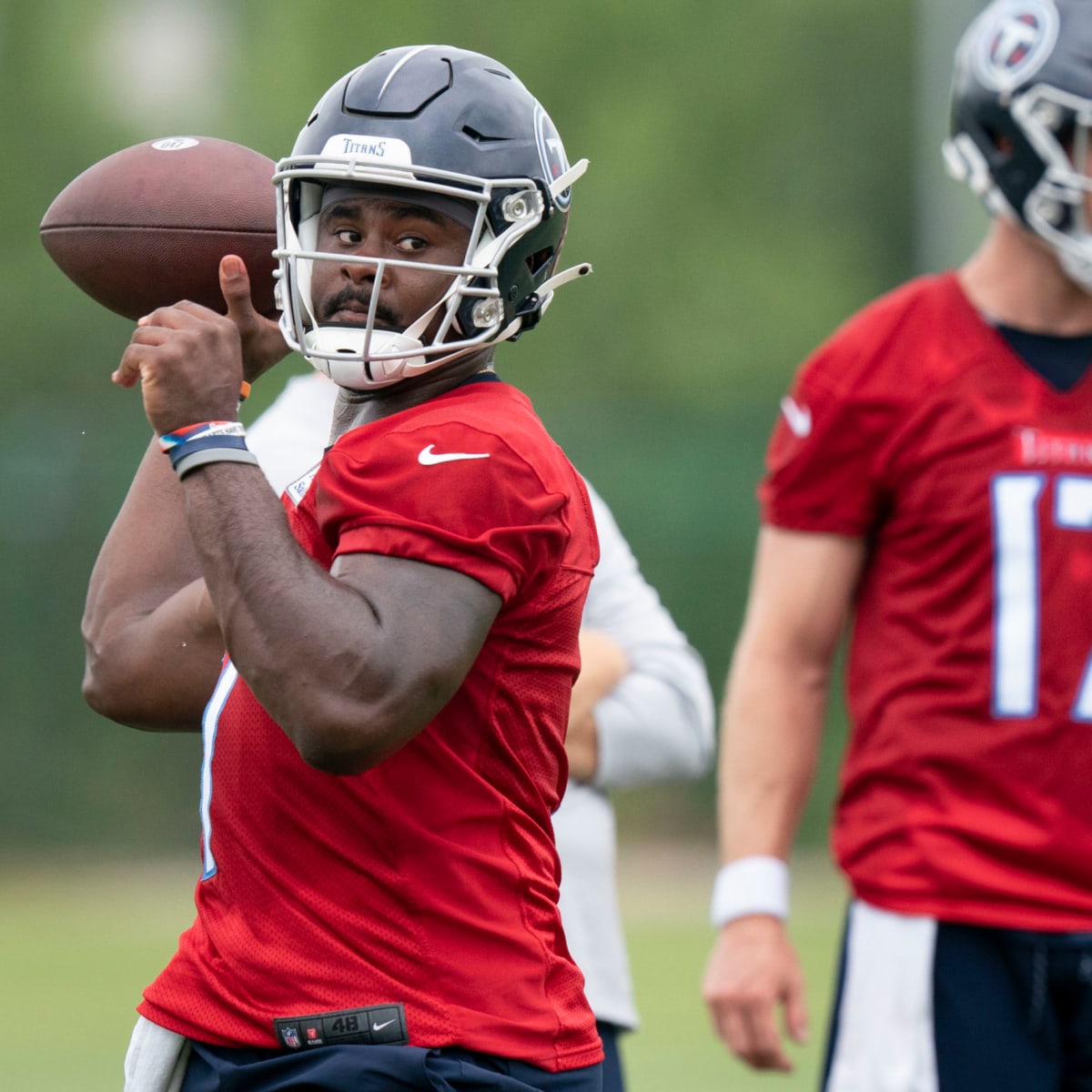 Tennessee Titans wide receiver Terry Godwin takes part in drills