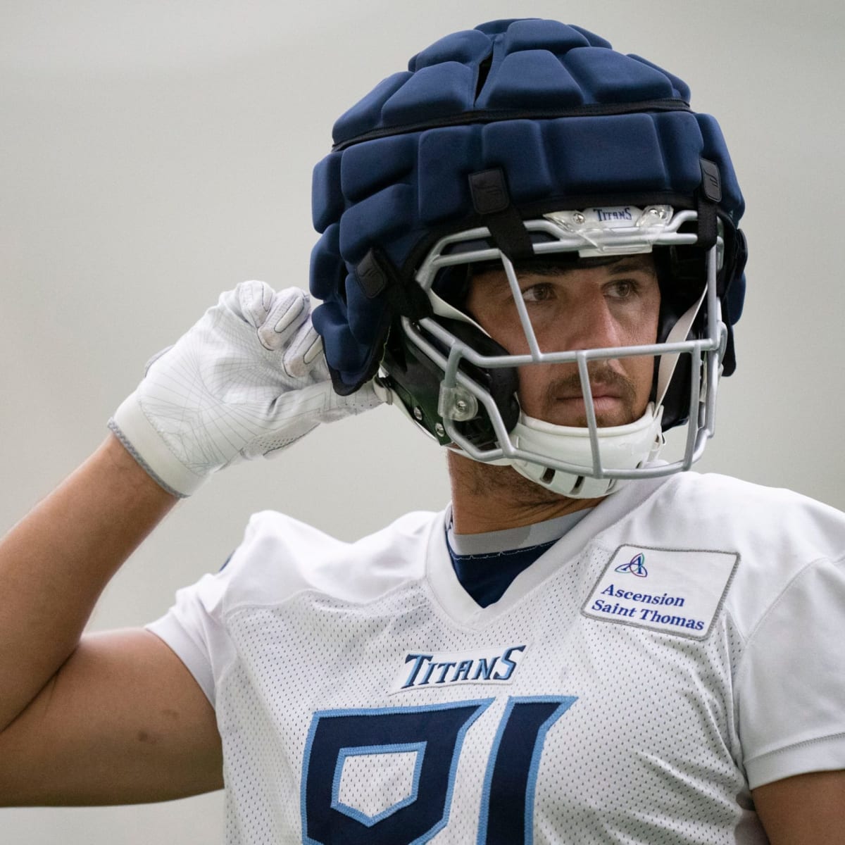 Titans TE Austin Hooper Speaks on His Connection With Starting QB Ryan  Tannehill 