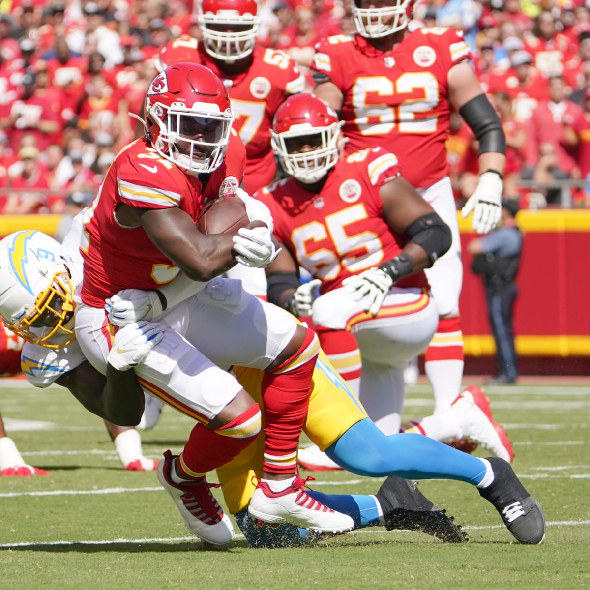 Kansas City Chiefs' Andy Reid, Steve Spagnuolo liken Justin Fields to Tyreek  Hill - A to Z Sports