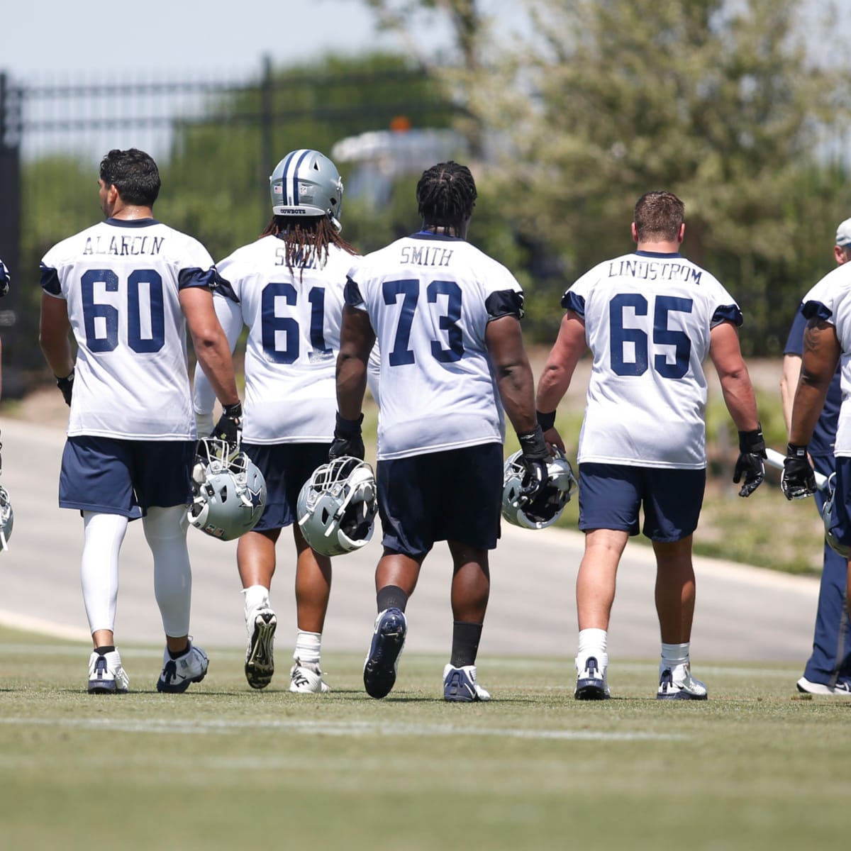 Dallas Cowboys pick OL Tyler Smith with 24th pick in 1st round