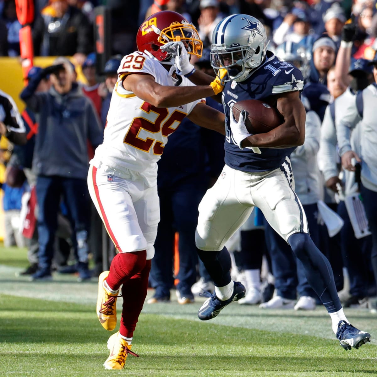 NFL Auction  Crucial Catch - Cowboys Michael Gallup Signed Game