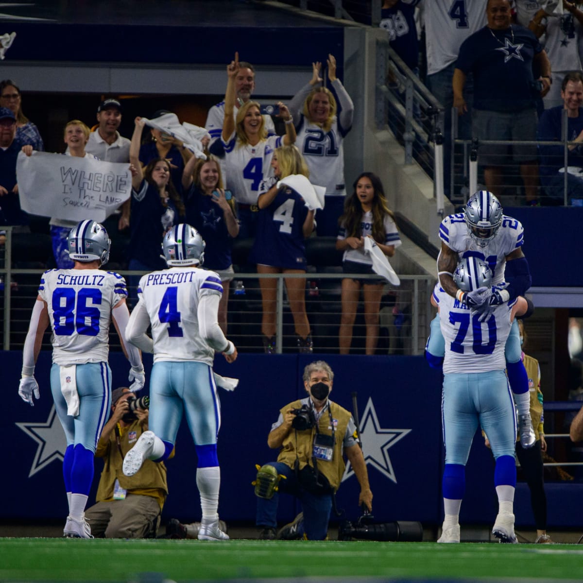 TE Dalton Schultz is becoming a breakout star for the Cowboys