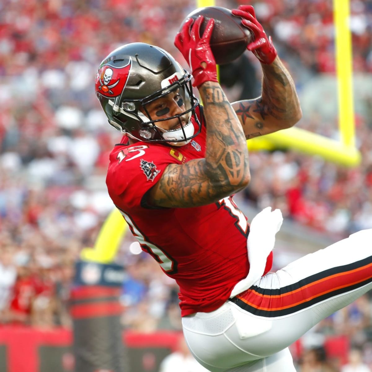 Mike Evans Works Out with Randy Moss