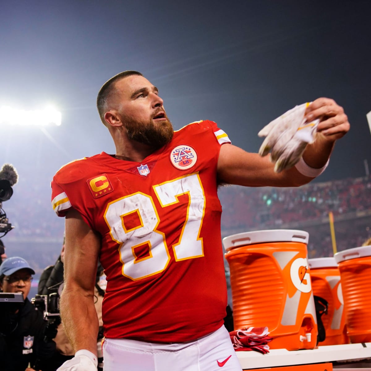 KC Chiefs: Travis Kelce compliments 'hungry, feisty' Texans