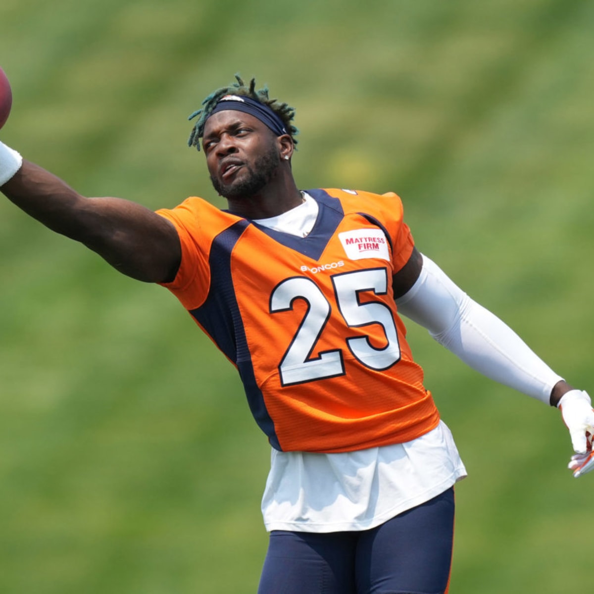 Running back Melvin Gordon 'happy' to be back in Denver: 'It feels really  good to be a Bronco', Denver Broncos