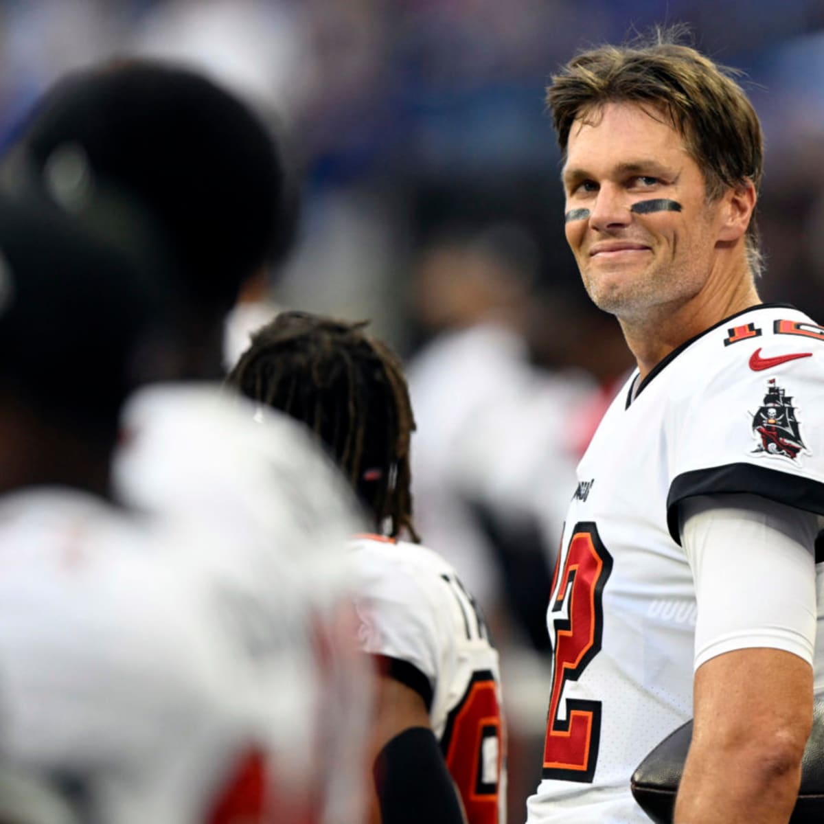 Buccaneers' Tom Brady ends brief NFL hiatus, cites 'unfinished