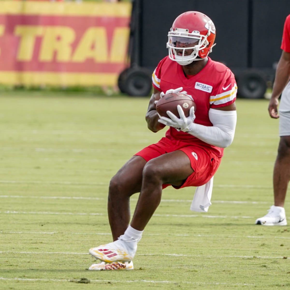 Chiefs offensive unit focused producing as a unit during training camp