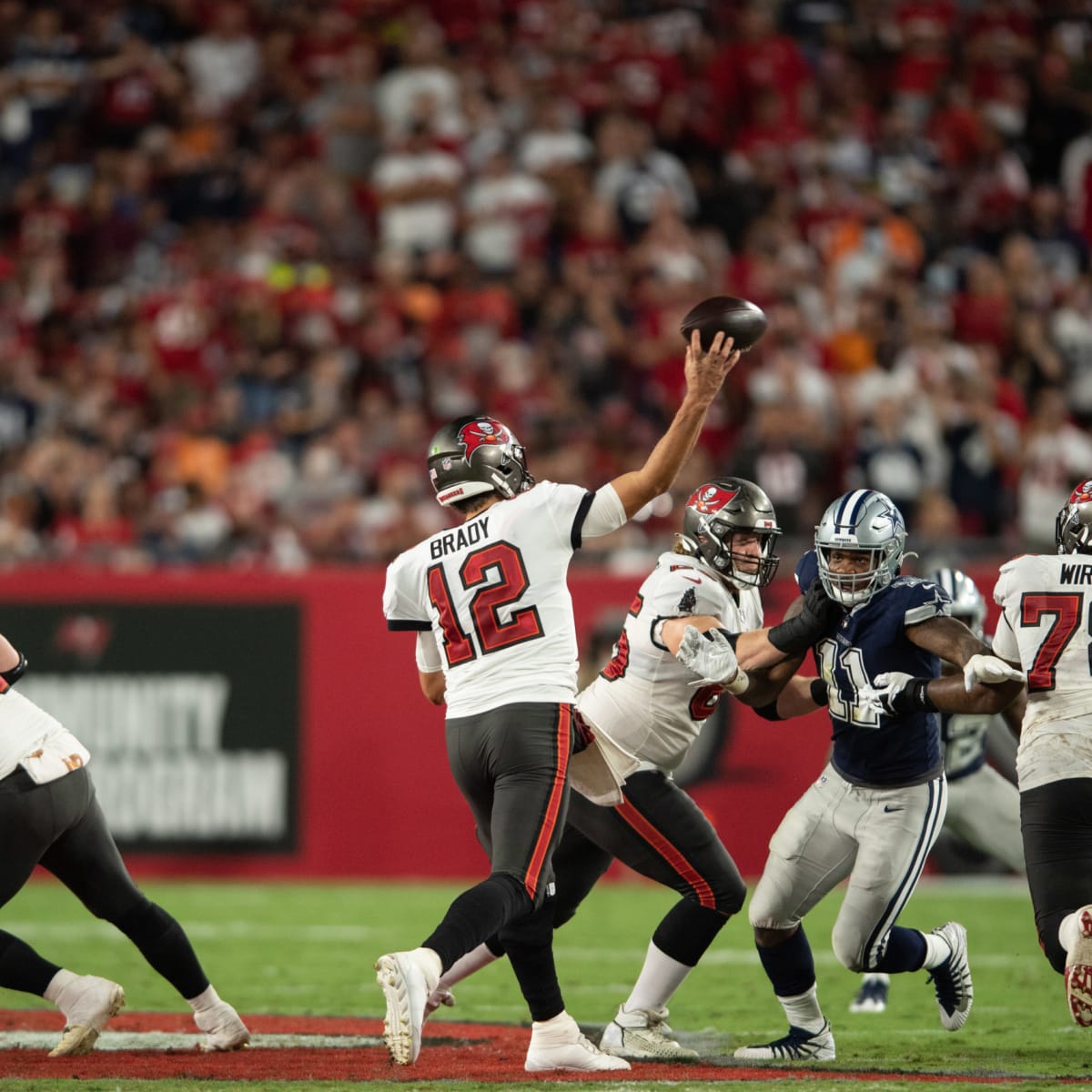 Cowboys desolate offensive line takes yet another hit in first drive vs.  Bucs