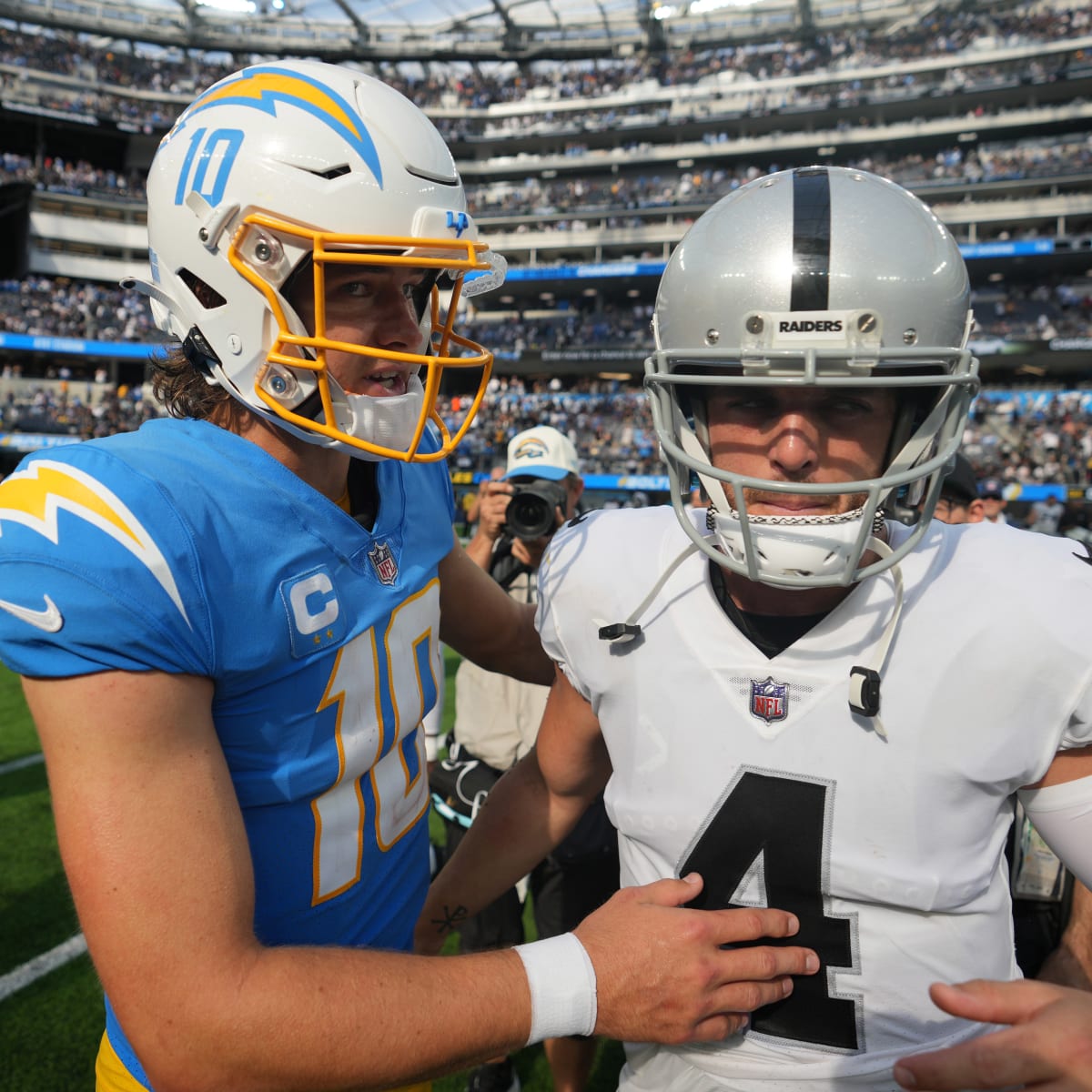 Khalil Mack helps revamped Chargers sack Raiders in opener - Los Angeles  Times