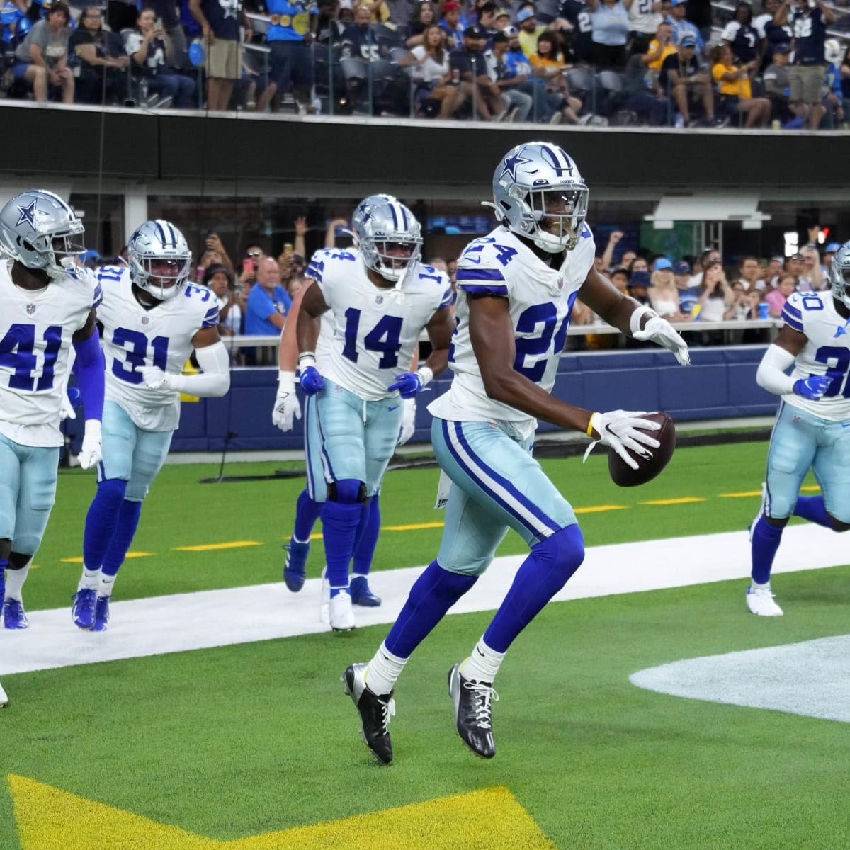 James Washington creates an interesting roster dilemma for the Cowboys -  Blogging The Boys