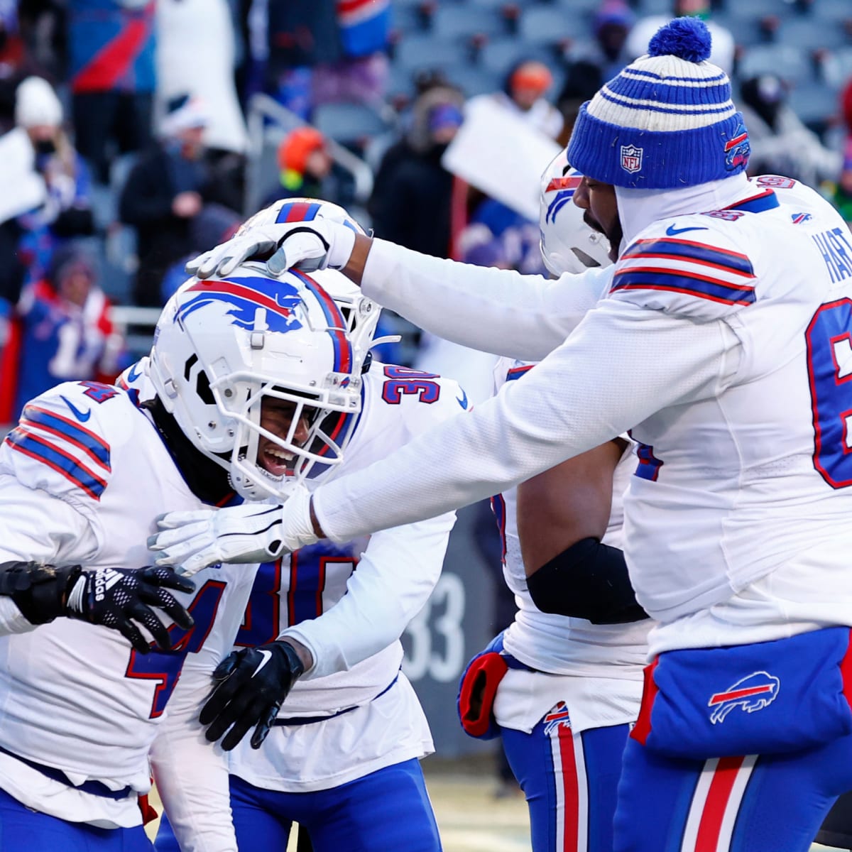 Bills pull away to defeat depleted Bears 35-13; Justin Fields