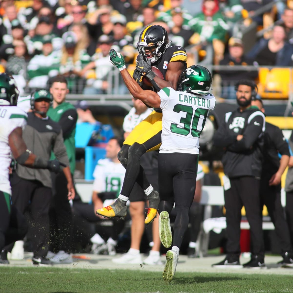 Steelers' George Pickens makes insane one-handed catch vs. Browns