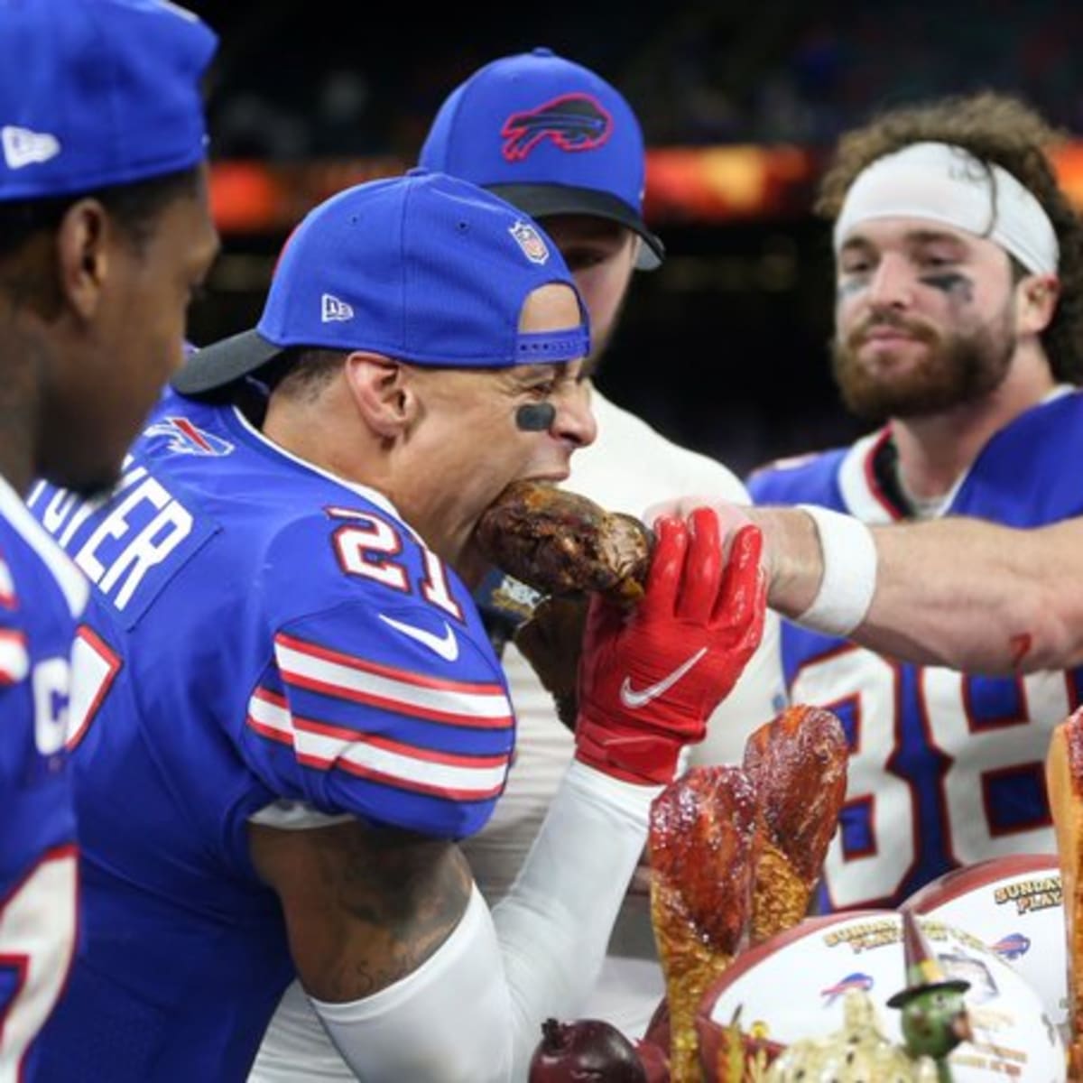 What Is the Buffalo Bills Record on Thanksgiving Day?