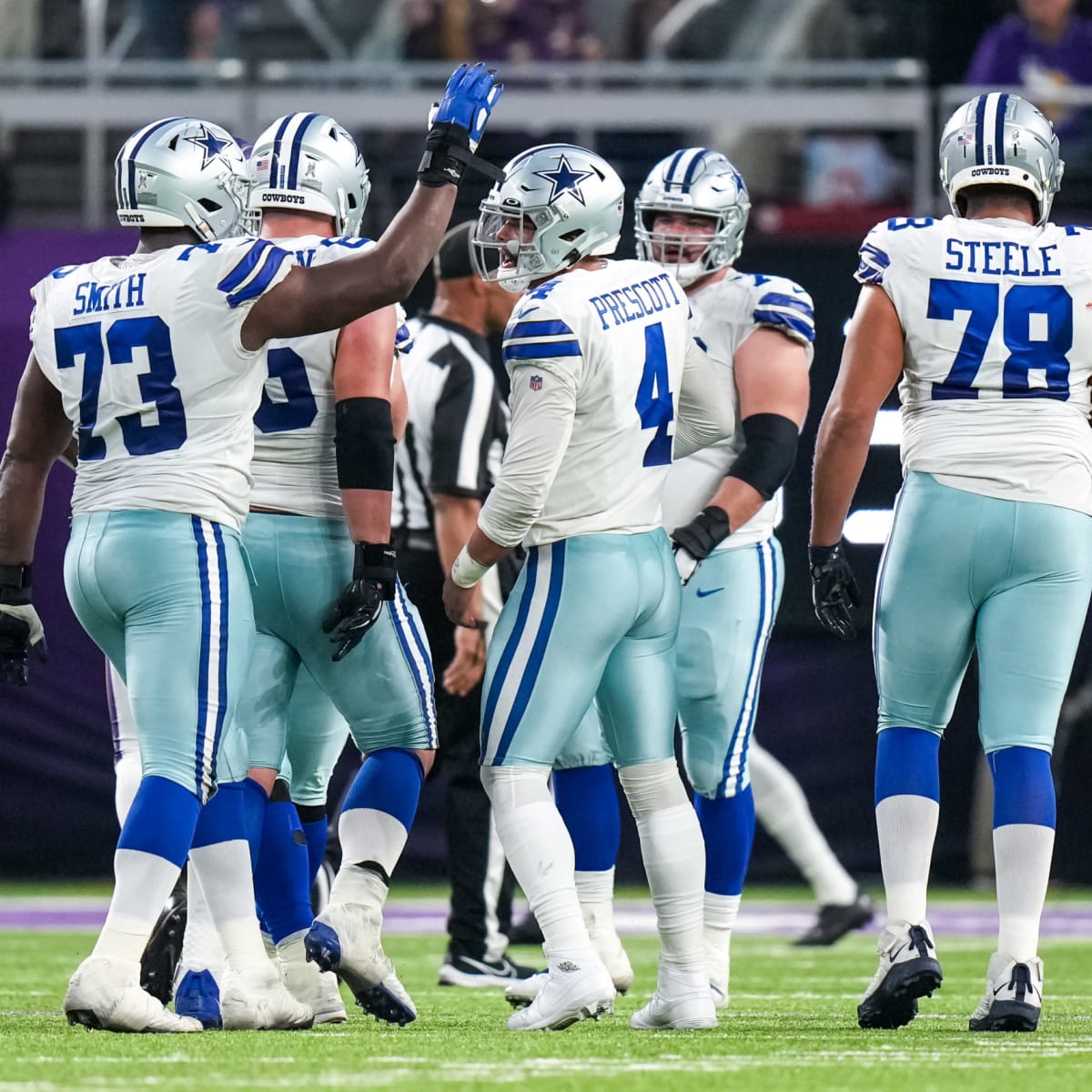 November 13, 2022: Dallas Cowboys wide receiver Michael Gallup (13)  celebrates with wide receiver CeeDee Lamb (88) after his 35 yard touchdown  catch during the NFL football game between the Dallas Cowboys