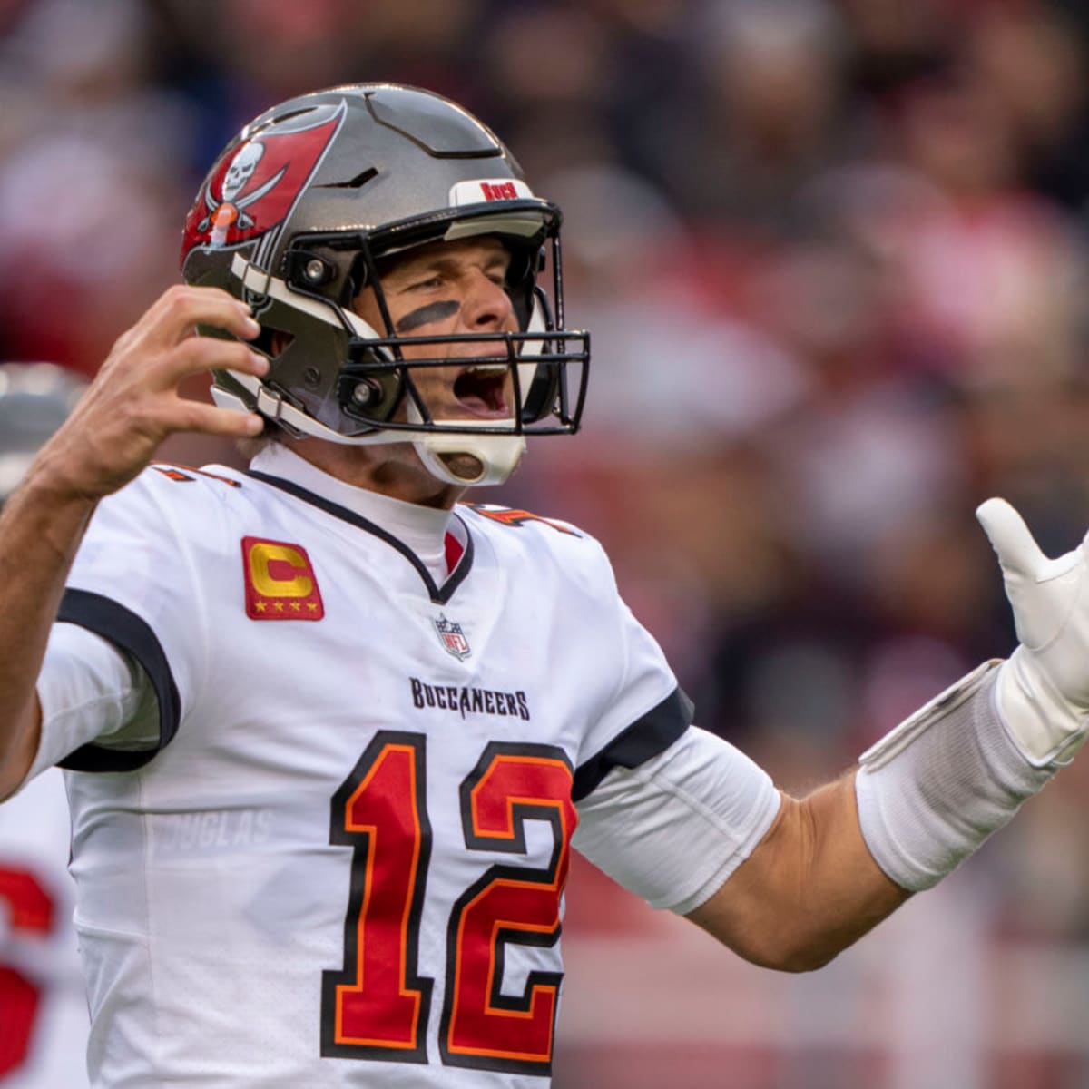 Tom Brady held the Buccaneers back against the 49ers - A to Z Sports