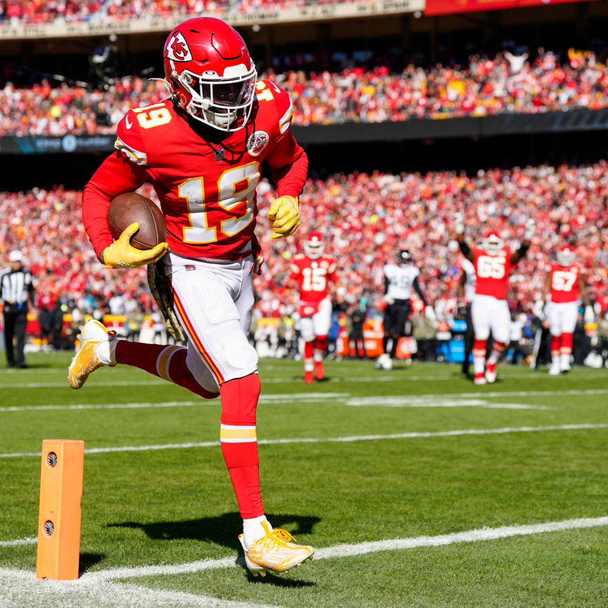 Poll asks if Chiefs should replace Skyy Moore on punt returns