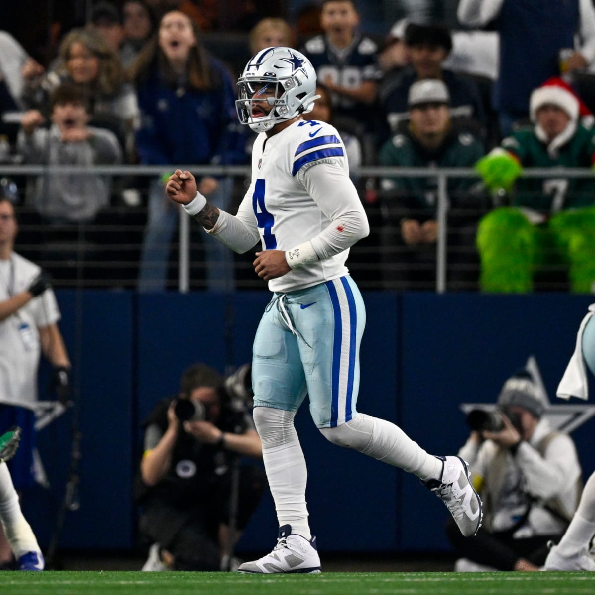 Revealing PFF stat proves Cowboys' Dak Prescott's INT hate is overblown